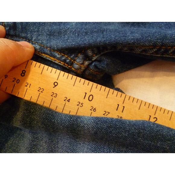 Levi Signature Jeans NWT Womens 28x30 Slim - Picture 2 of 7